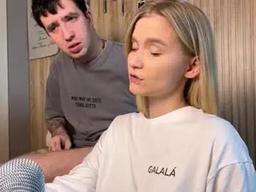 Chaturbate Live Sex of adele_nick2202