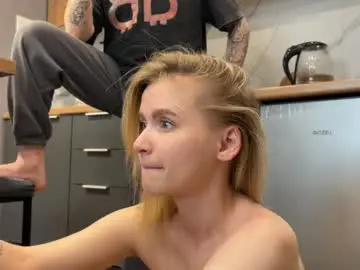 Chaturbate Best live sex cam show of adele_nick2202