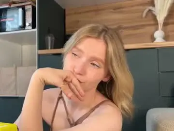 Chaturbate Free Live Porn of adele_nick2202