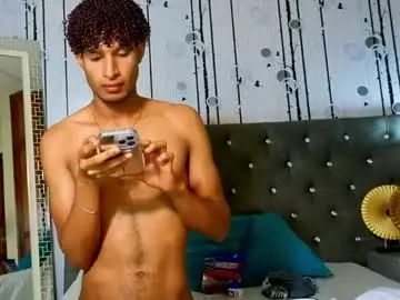 Chaturbate Watch Live Sex Cams of alex_bloom_