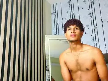Chaturbate Sex Cam of alex_bloom_