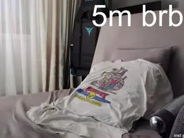 Chaturbate Nude Webcam of chris_boy37