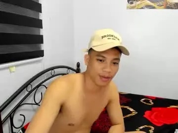 Chaturbate Free Porn Cam of urfucker_vinz