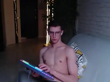Chaturbate Live Sex Cam of alfie_evanss