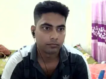 Chaturbate Live Sex Cam of birbikrom104