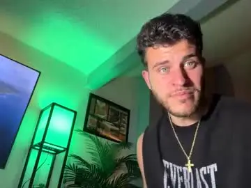 Chaturbate Sex Cam of wentbrokeonstrippers