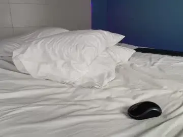 Chaturbate Free Porn Cam of xxxvibesxo