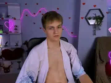 Chaturbate Best live sex cam show of colin_storm