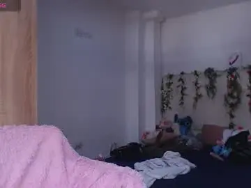 Chaturbate Free Porn Cam of maddiie_and_clyde