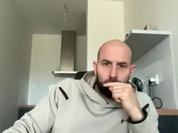 Chaturbate Free Porn Cam of tommyx01