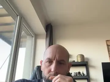 Chaturbate Live Sex Cam of tommyx01