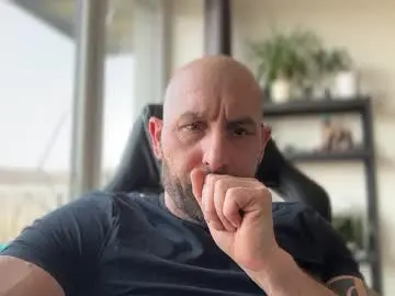 Chaturbate Free Live Porn of tommyx01