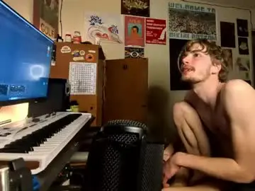 Chaturbate Free Porn Cam of jamesblond_1