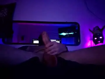 Chaturbate Live Porn of johnnyknoxville_666