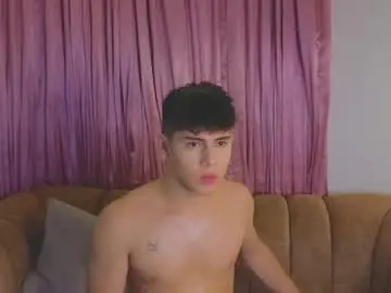 Chaturbate Live Sex Cam of josethariaz25