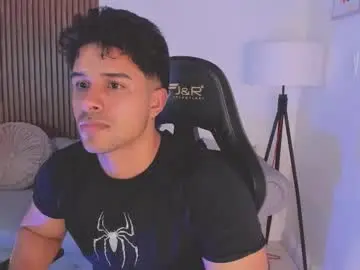 Chaturbate Live Sex Cam of liam_colliins
