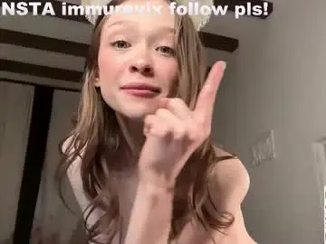 Chaturbate Live Sex Cam of onlykitty_chillhere