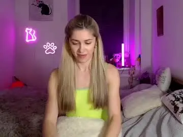 Chaturbate Best live sex cam show of hot_berry69