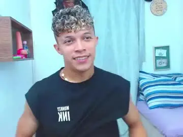 Chaturbate Free Live Porn of lucas_luxx1