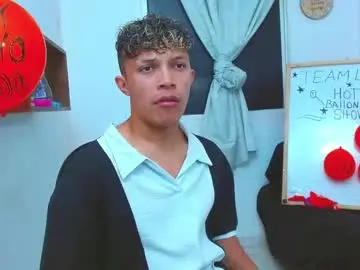 Chaturbate Adult Video Chat of lucas_luxx1