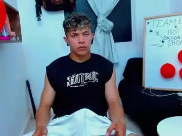 Chaturbate Live Porn of lucas_luxx1