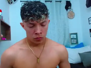 Chaturbate Best live sex cam show of lucas_luxx1