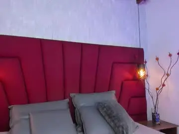 Chaturbate Best live sex cam show of miranda_laurent
