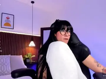 Chaturbate Watch Live Sex Cams of evelyn_samantha