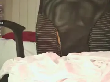 Chaturbate Sex Cam of julieta_flower