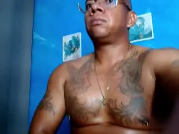 Chaturbate Live Sex Cam of tom_miller