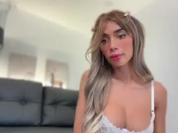 Chaturbate Best live sex cam show of trixieemerald