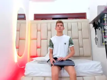 Chaturbate Adult Webcam of ethanhot_os