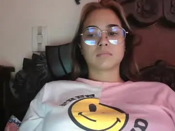 Chaturbate Best live sex cam show of triana_bell