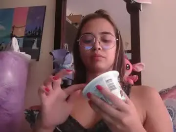 Chaturbate Live Sex of triana_bell