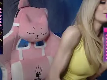 Chaturbate Live Sex Cam of strongalice