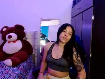 Chaturbate Best live sex cam show of caylinn19