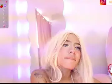 Chaturbate Best live sex cam show of emilyy_queen