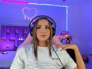 Chaturbate Adult Webcam of kylievictoria_