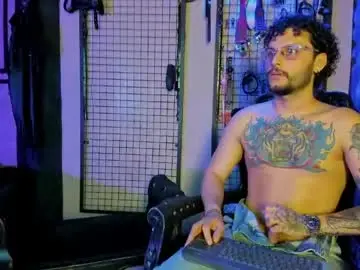 Chaturbate Live Sex of twisted_fantasy_
