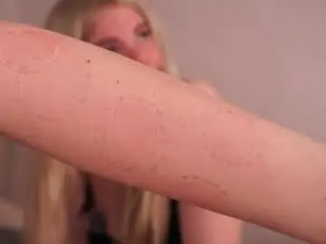 Chaturbate Live Porn of zara_shine