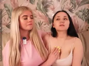 Chaturbate Nude Webcam of zara_shine