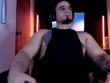 Chaturbate Best live sex cam show of kingbear777