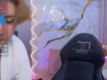 Chaturbate Live Sex Cam of sakura_tay1