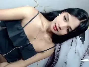 Chaturbate Live Sex Cam of urasian_latinaxxx