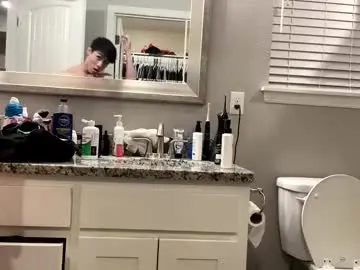 Chaturbate Live Porn of hottiewithabody101