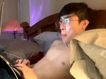 Chaturbate Live Sex Cam of hottiewithabody101