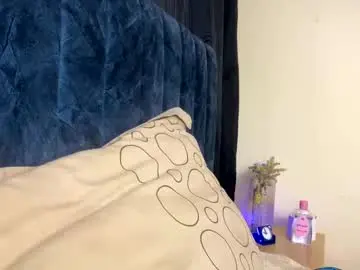 Chaturbate Adult Webcams of lia_queen610