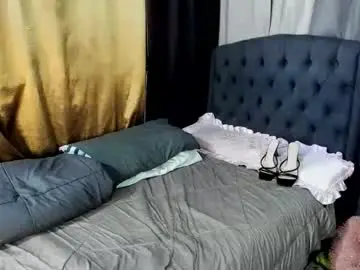 Chaturbate Best live sex cam show of naughty_emmats