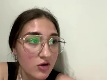 Chaturbate Best live sex cam show of wendolynmusil