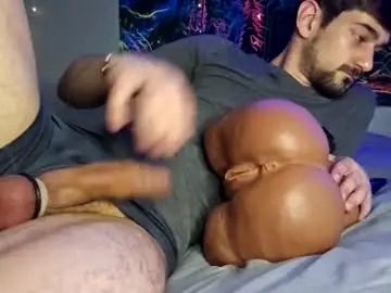 Chaturbate Free Porn Cam of bigwhitecock_liam